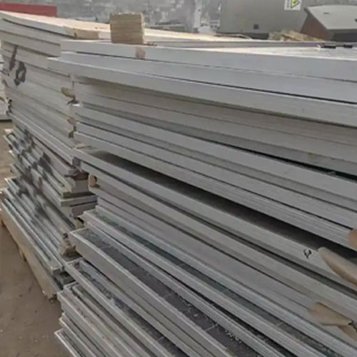 尾货降级光伏板